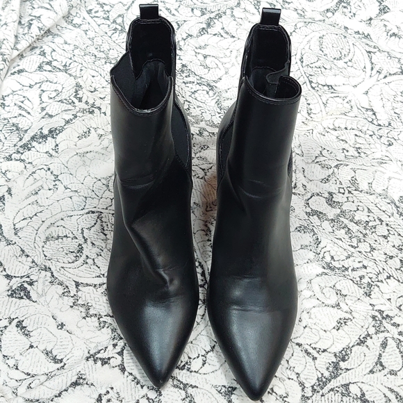 Calvin Klein booties - Picture 5 of 6